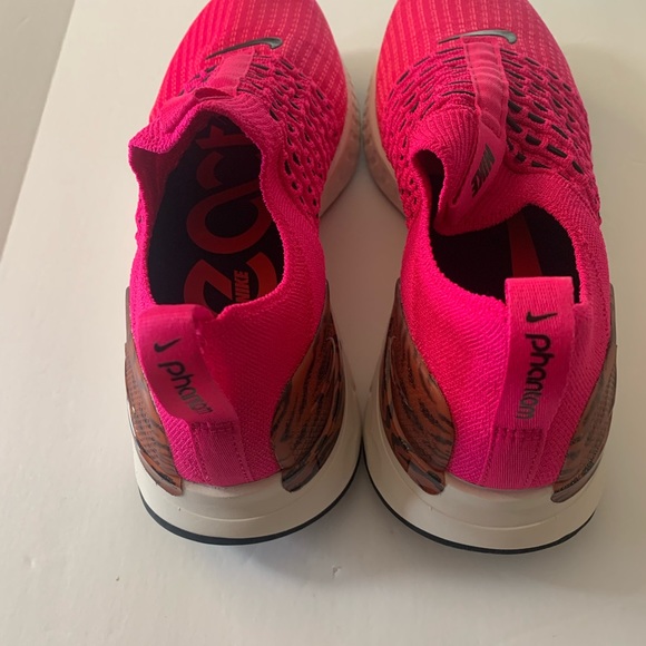 New! Nike Phantom Pink Cheetah Sneakers - Picture 6 of 7